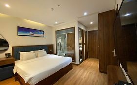 Ruby Star Da Nang - Central My Khe Beach