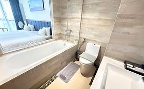 Ruby Star Da Nang - Central My Khe Beach